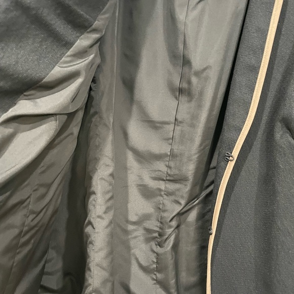 Coldwater Creek Black Blazer with Tan Trim 20-22 - Picture 4 of 6